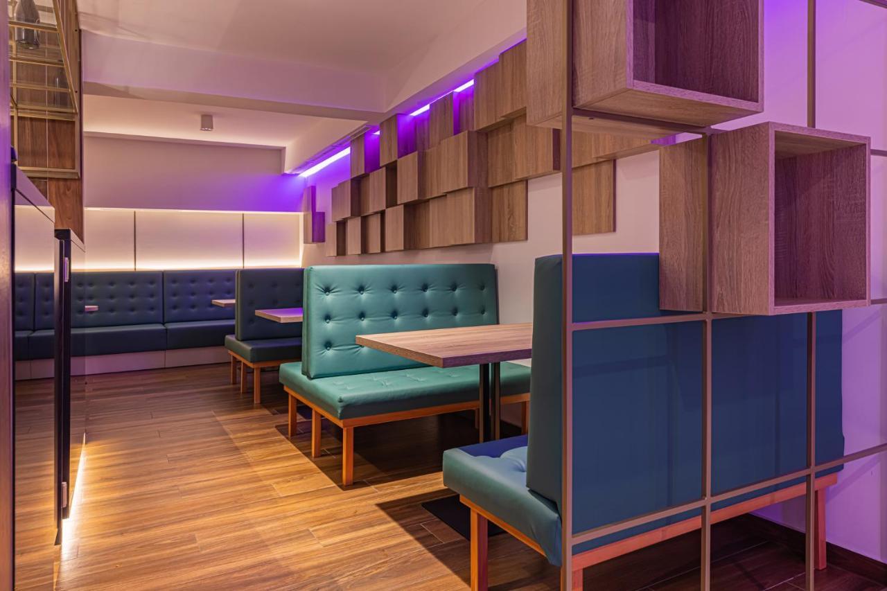 Avar Hotel Матрафюред Экстерьер фото