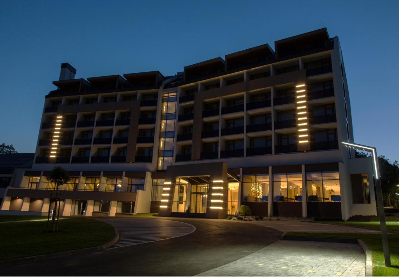 Avar Hotel Матрафюред Экстерьер фото